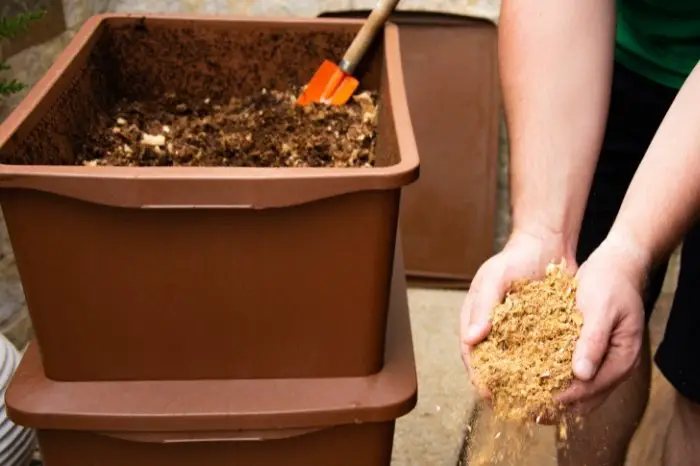 What Is Brown Vs Green Compost